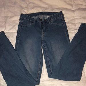 Light Skinny Jeans!